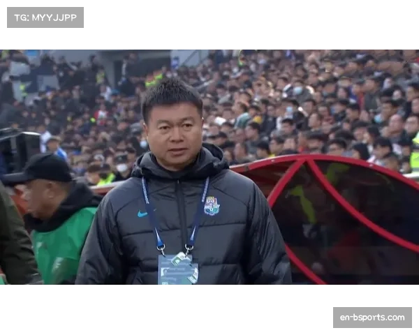 津门虎队长职责交接 巴顿佩戴袖标承担更多领导责任 津门虎队长职责交接 巴顿佩戴袖标承担更多领导责任